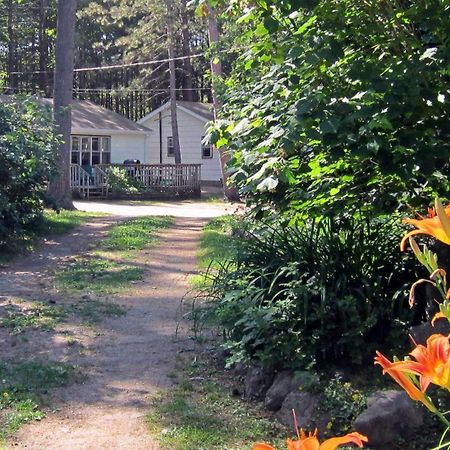 Готель Sunbeam Bungalows Callander Екстер'єр фото