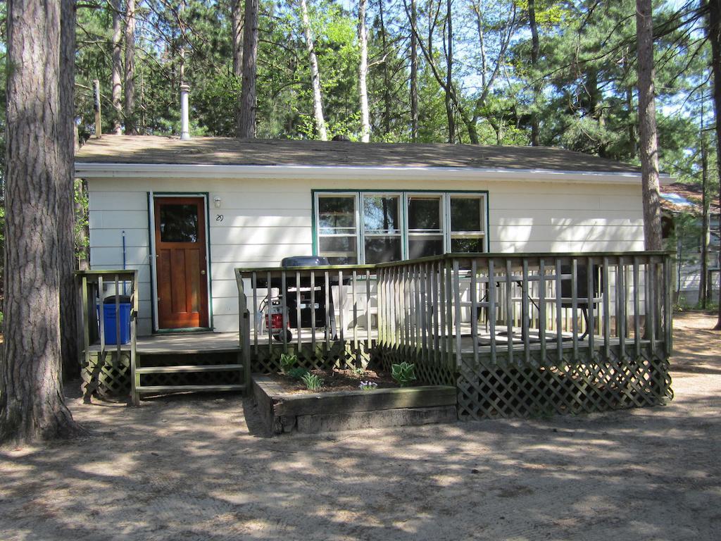 Готель Sunbeam Bungalows Callander Екстер'єр фото
